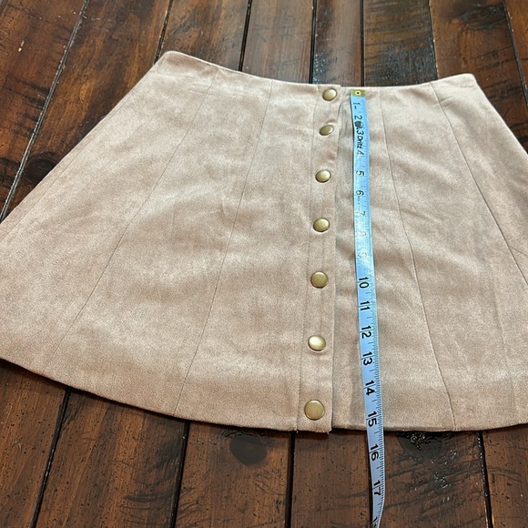 Altar’d State skirt - Picture 3 of 7